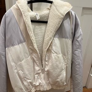 Hooded alo jacket with Sherpa lining.